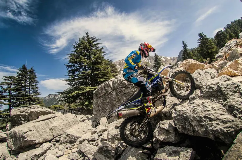 enduro motociklas 2